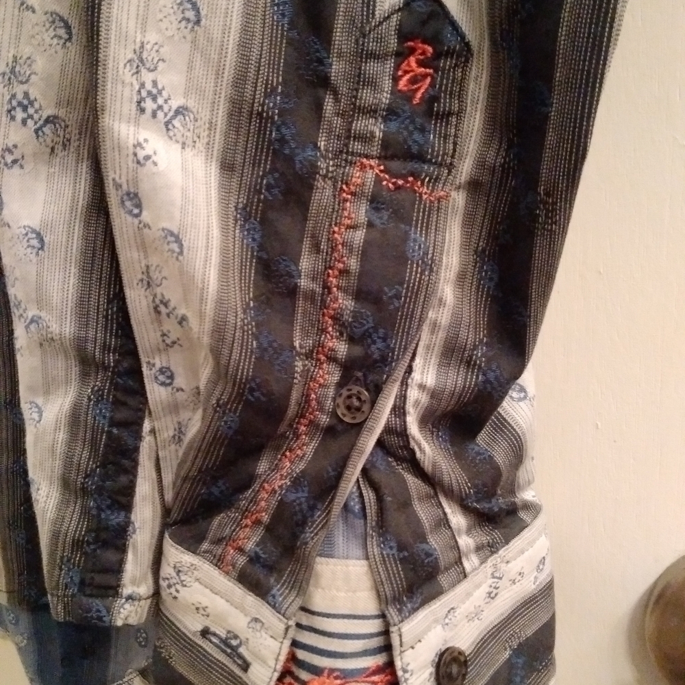 ROBert Graham L/S button up shirt Embroidered Flip cuff & sleeve placket… - Picture 3 of 16